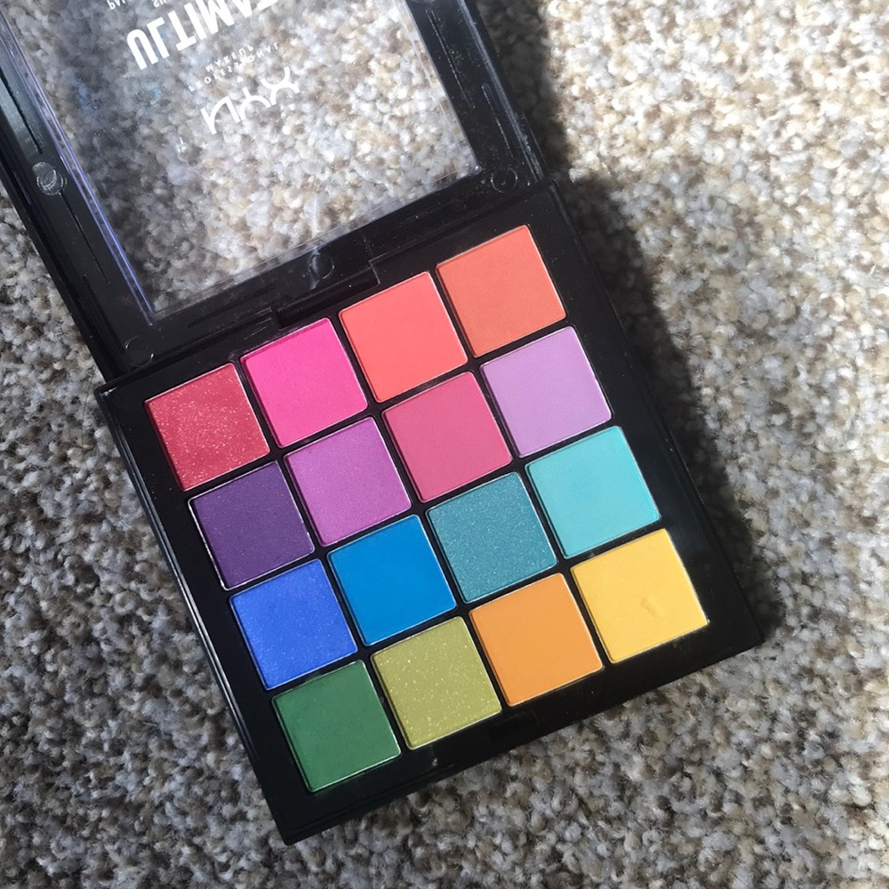 NYX Shadow Palette